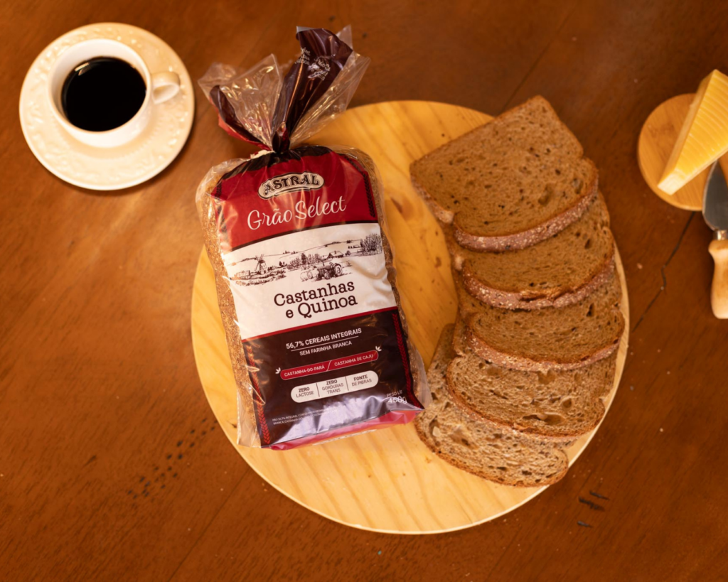 Café da manhã com pães Astral em Montes Claros